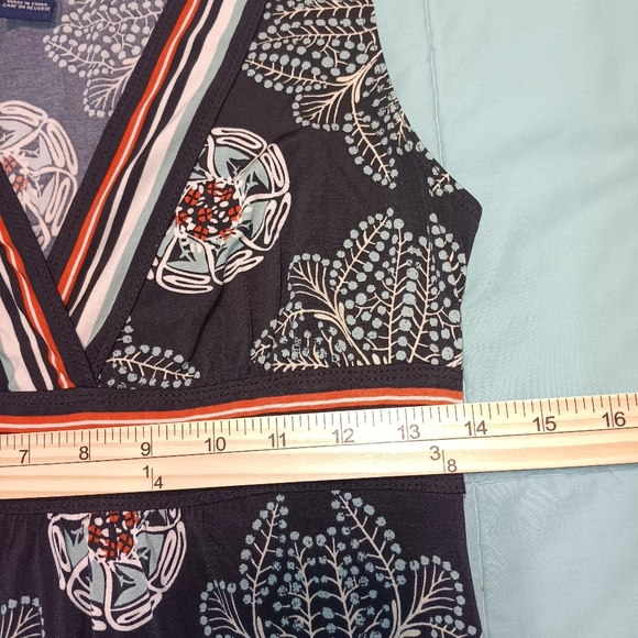 Max Edition Black & Cream Deep V-Neck Summer Dress - Picture 13 of 13